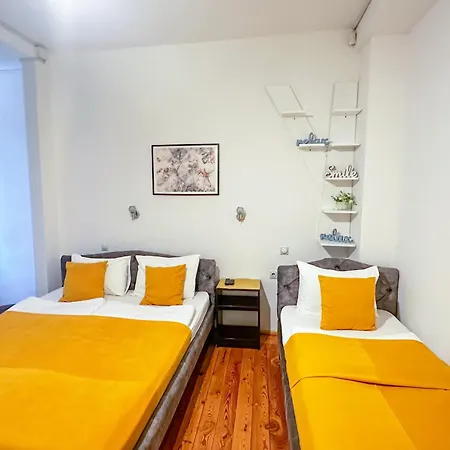 Guest house The Only One Nis